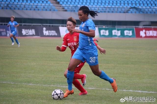 意甲-弗拉霍维奇伊尔迪兹破门 尤文2-1弗罗西诺内